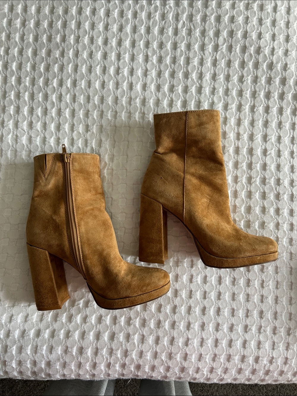 Steve Madden Camel/Tan Suede Platform Ankle Boots